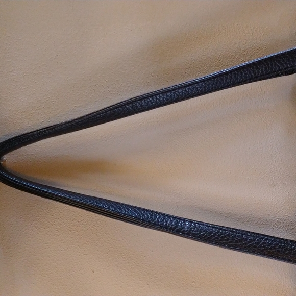 VGUC. Nine West black leather satchel. - Picture 7 of 12